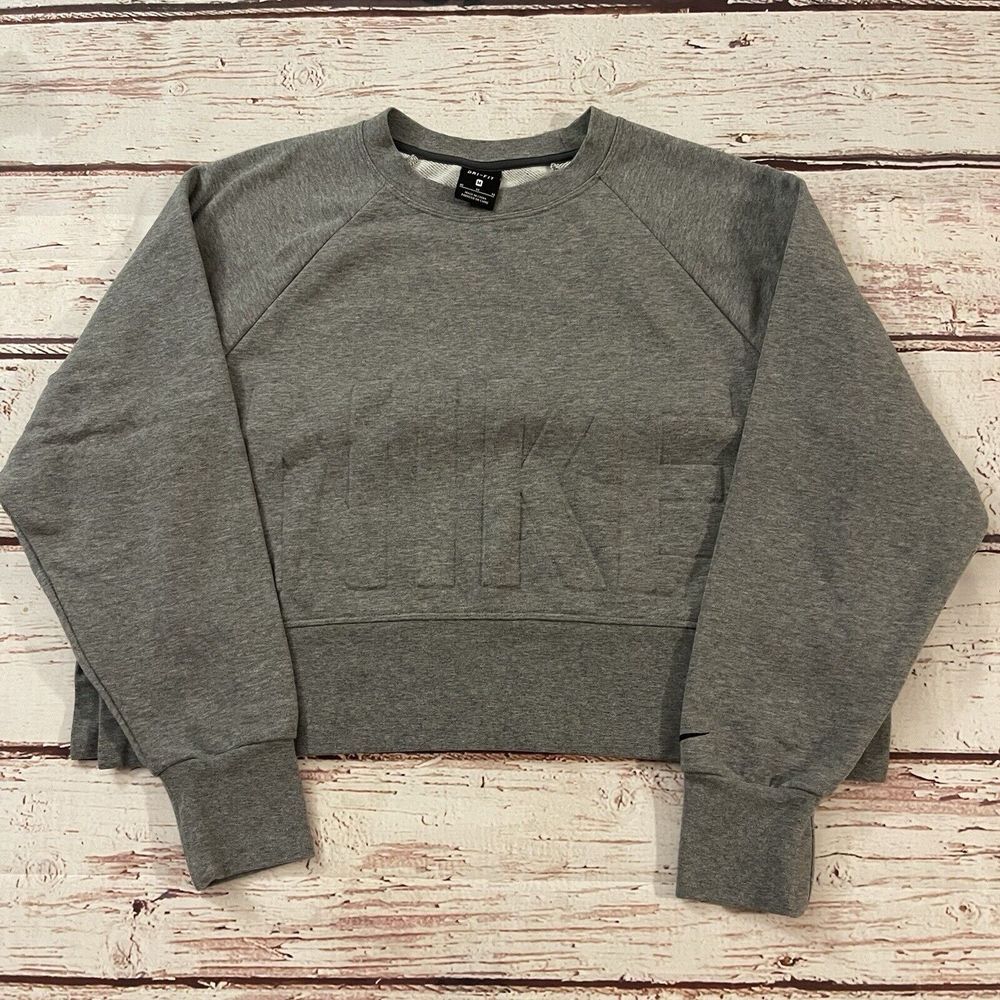 Nike Women's Versa Embossed Cropped Training Sweatshirt Size Medium Gray